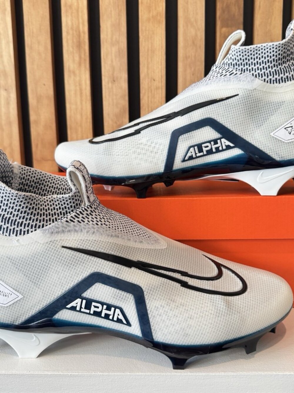 SIZE 9.5 - Nike Alpha Menace Elite 3 Football White Blue Navy Black CT6648 102